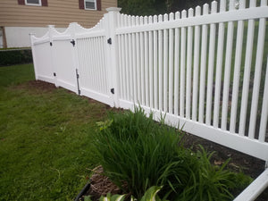 Decorative Fence, a Decorative from All Type Fence: Chestnut_Scallopped_gate_2019